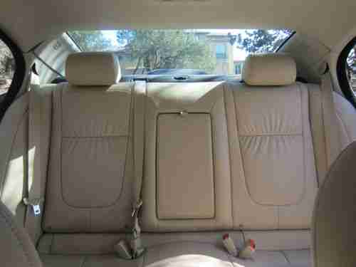 2011 Jaguar XF Premium Sedan 4-Door 5.0L, image 17