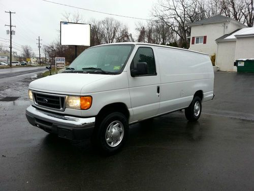 Ford e-250 extended cargo van!!! 5.4 liter v8 new engine!!! one owner! autocheck