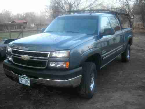 2006 Chevrolet Silverado 2500 HD LT Crew Cab Pickup 4-Door 6.6L, image 2