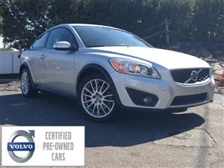 ** volvo warranty until 11/2018 or 100k miles *** loaded ** sunroof ** t-tech **