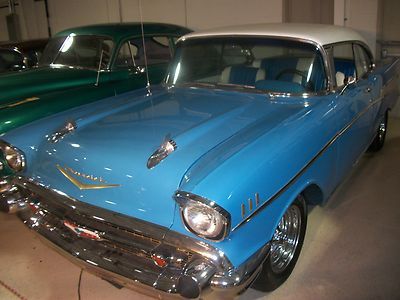 1957 chevrolet bel air 2 door hard top v8 aqua disk brakes