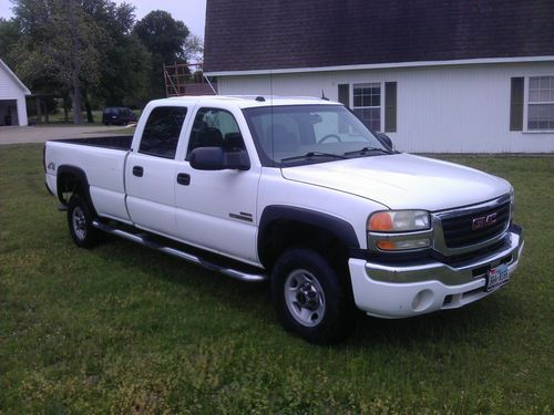 Nice 2005 gmc sierra 3500hd 6.6 duramax diesel, 4x4 crewcab slt  allison auto