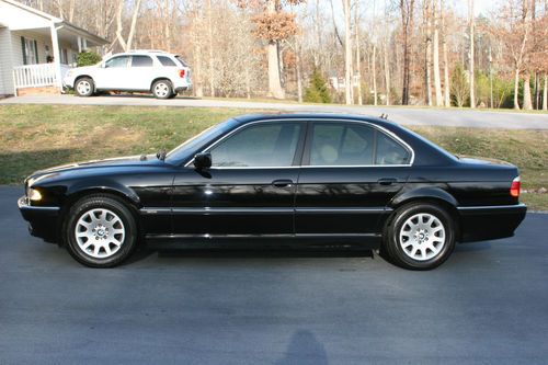 2001 bmw 740i 4-door 4.4l black/tan alpine sound system sweet