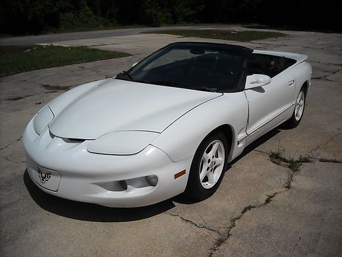 Firebird convertible,no reserve,got the looks,all it needs is you !!
