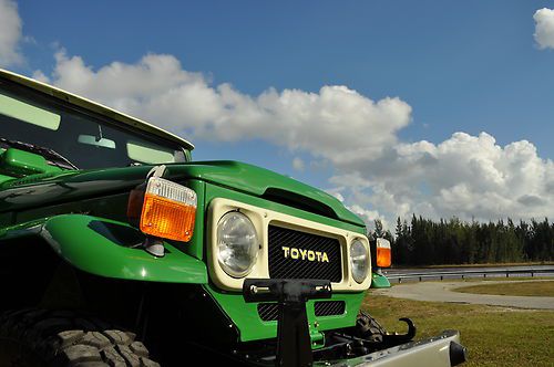 Immaculate 1983 toyota fj 40 land cruiser "collector car"