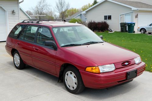 1995 ford escort lx wagon low miles nice condition a/c look no reserve