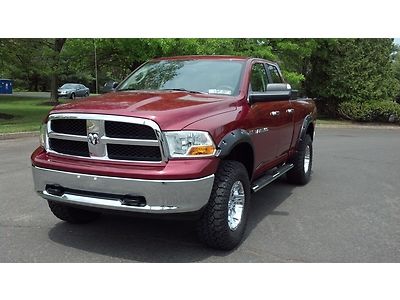 2012 dodge ram 1500, hemi, lift, gorgeous!! only 10,000 miles!!