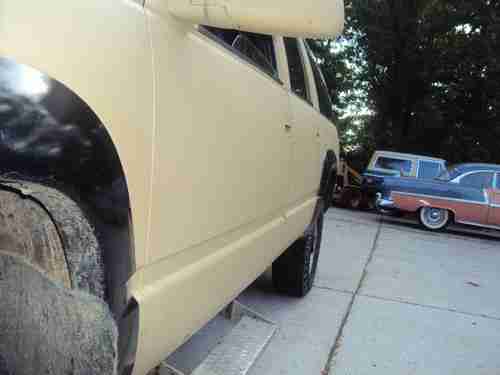 1994 Chevrolet Suburban - Brand new motor!  Runs and drives great!, image 5
