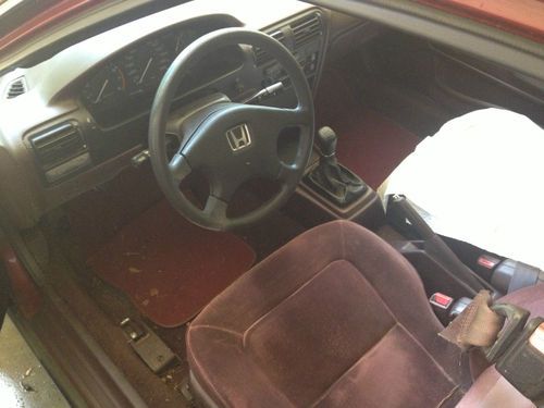 1991 Honda Accord DX Sedan 4-Door 2.2L, image 7