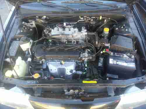 1999 Nissan Sentra GXE Sedan 4-Door 1.6L, image 4