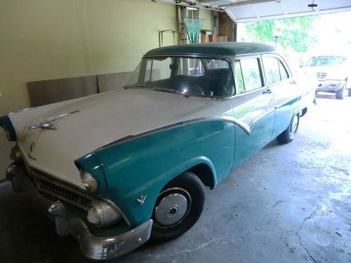 1955 Ford Fairlane Fordor, image 5