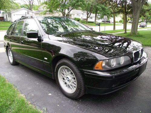 2002 bmw 525i sport package, wagon,like new condition,best offer.