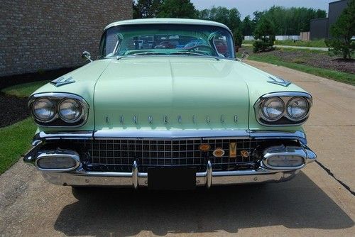 1958 pontiac bonneville powered by a 370ci tri power engine