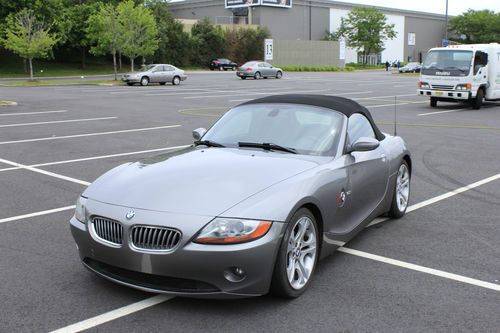 2003 bmw z4 3.0i convertible 2-door 3.0l 6 speed manual