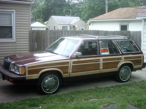 1987 chrysler  lebaron town and country wagon