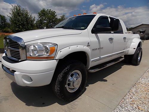 2006 dodge ram 3500 mega cab laramie 5.9ltr nav,sunroof,dvd loaded no reserve!!!