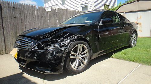 2009 infiniti g37. coupe. minor accident. easy fix.....