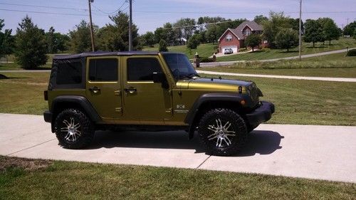 4 door jeep wrangler unlimited x lifted new rims tires lift $3k extra tinted top