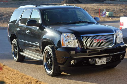 2010 gmc yukon denali sport utility 4-door 6.2l