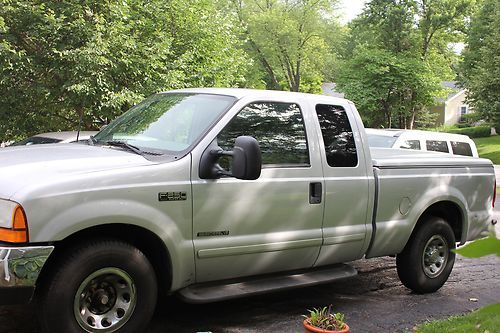 2001 ford f-250 super duty xl crew cab pickup 4-door 7.3l