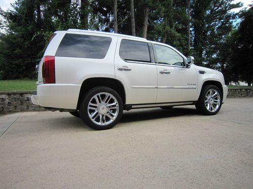 2010 cadillac escalade platinum sport utility 4-door 6.2l