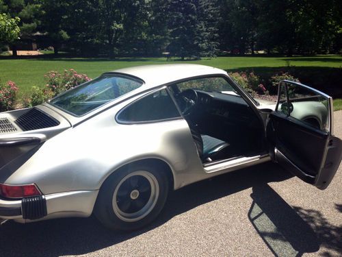 RARE!! 1969 PORSCHE 911 E COUPE WITH FACTORY SUNROOF, image 4