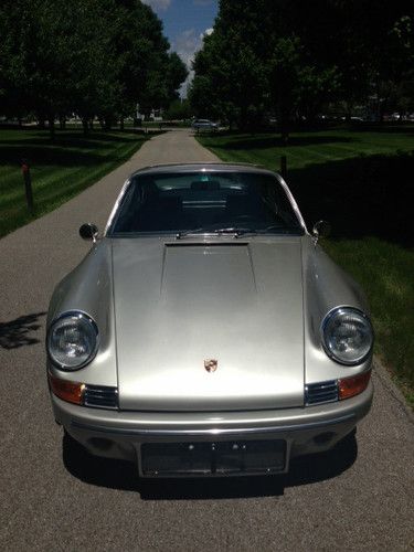 RARE!! 1969 PORSCHE 911 E COUPE WITH FACTORY SUNROOF, image 14