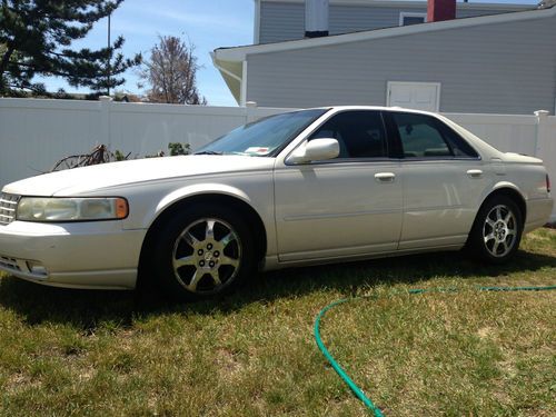 2002 cadillac seville sts sedan 4-door 4.6l