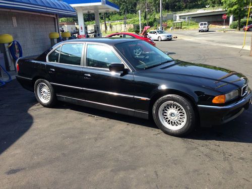 1998 bmw 740i base sedan 4-door 4.4l