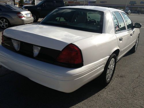 FORD CROWN VICTORIA 2008 POLICE INTERCEPTOR, image 2