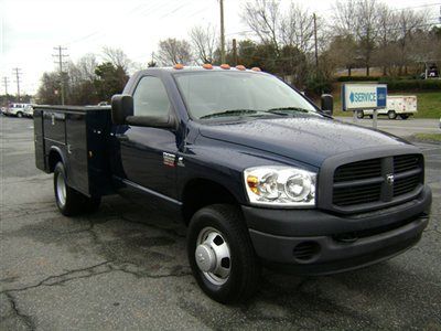 Tough 6.7l cummins diesel work truck with a knapheide utility body