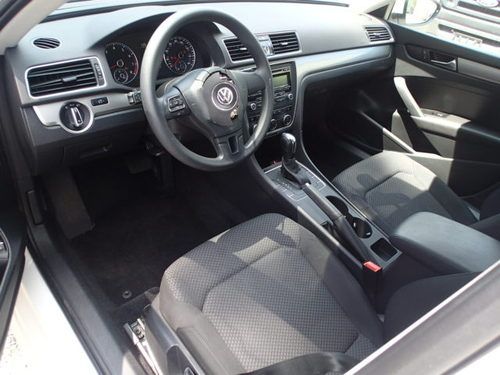 2012 Volkswagen Passat, salvage, damaged, runs and drives, sedan, image 9