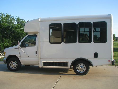 Used ford buses in usa