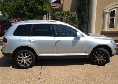 2008 volkswagen touareg tdi sport utility 4-door 5.0l