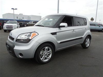 18000 mile kia has some soul,don t let this get away call bob 480-584-8454