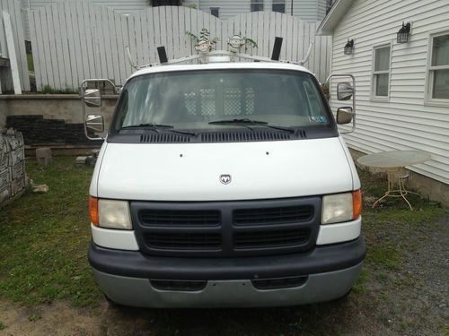 2001 dodge ram 1500 van base standard cargo van 3-door 3.9l