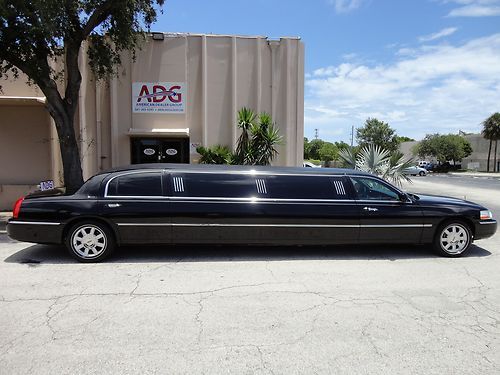 2008 LINCOLN TOWNCAR 120