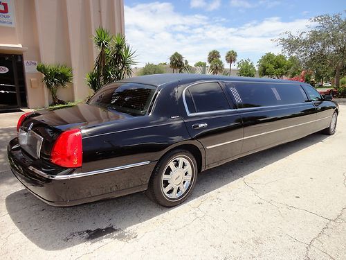 2008 LINCOLN TOWNCAR 120