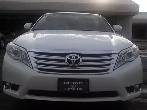 2011 toyota avalon limited navigation