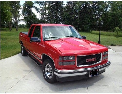 1998 gmc sierra 1500 ext cab, 60k original miles, must see! excellent condition