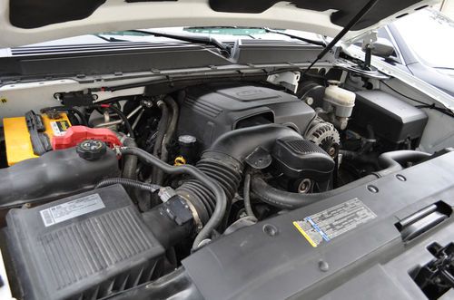 2009 Chevrolet Suburban K1500 LTZ, Black Interior, Only 36300 miles! Mint!, image 21