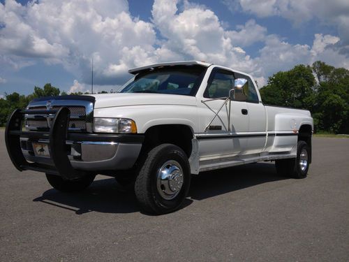 17k original miles 12v cummins diesel! 1996 dodge ram 3500 4x4 5 speed like new!