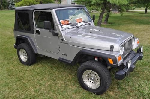 2001 jeep wrangler se sport utility 2-door 2.5l 52k miles! 5 speed manual