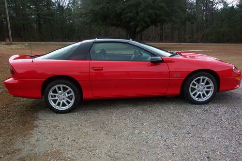 1998 red camaro  z/28 ss slp t- top 6 speed  low miles leather int. 59k mi