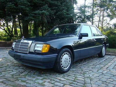 1993 mercedes 300e w124 sedan good condition no reserve !