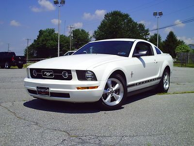 07 mustang pony package low miles must sell  no reserve