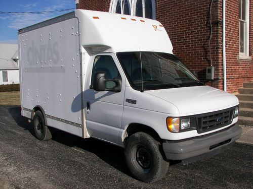 2003 ford e-350 extended van metro box v-8 new tires shelfing box truck cargovan