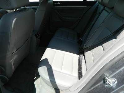 2.5 2.5L CD 10 Speakers AM/FM radio AM/FM w/In-Dash 6-Disc Changer/MP3 Readable, image 15