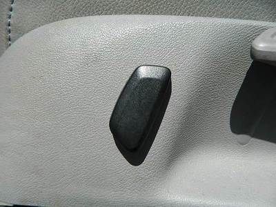 2.5 2.5L CD 10 Speakers AM/FM radio AM/FM w/In-Dash 6-Disc Changer/MP3 Readable, image 16