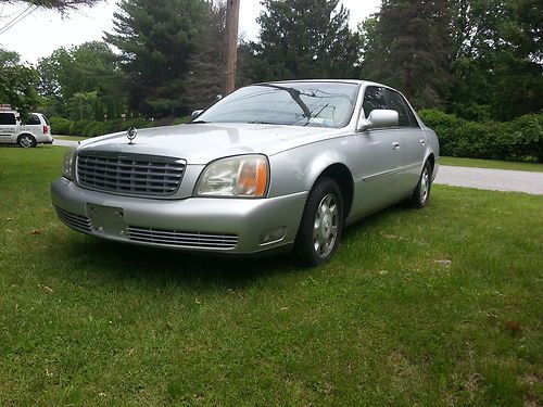 2002 cadillac deville. no reserve. non-smoker. heat front and rear seats